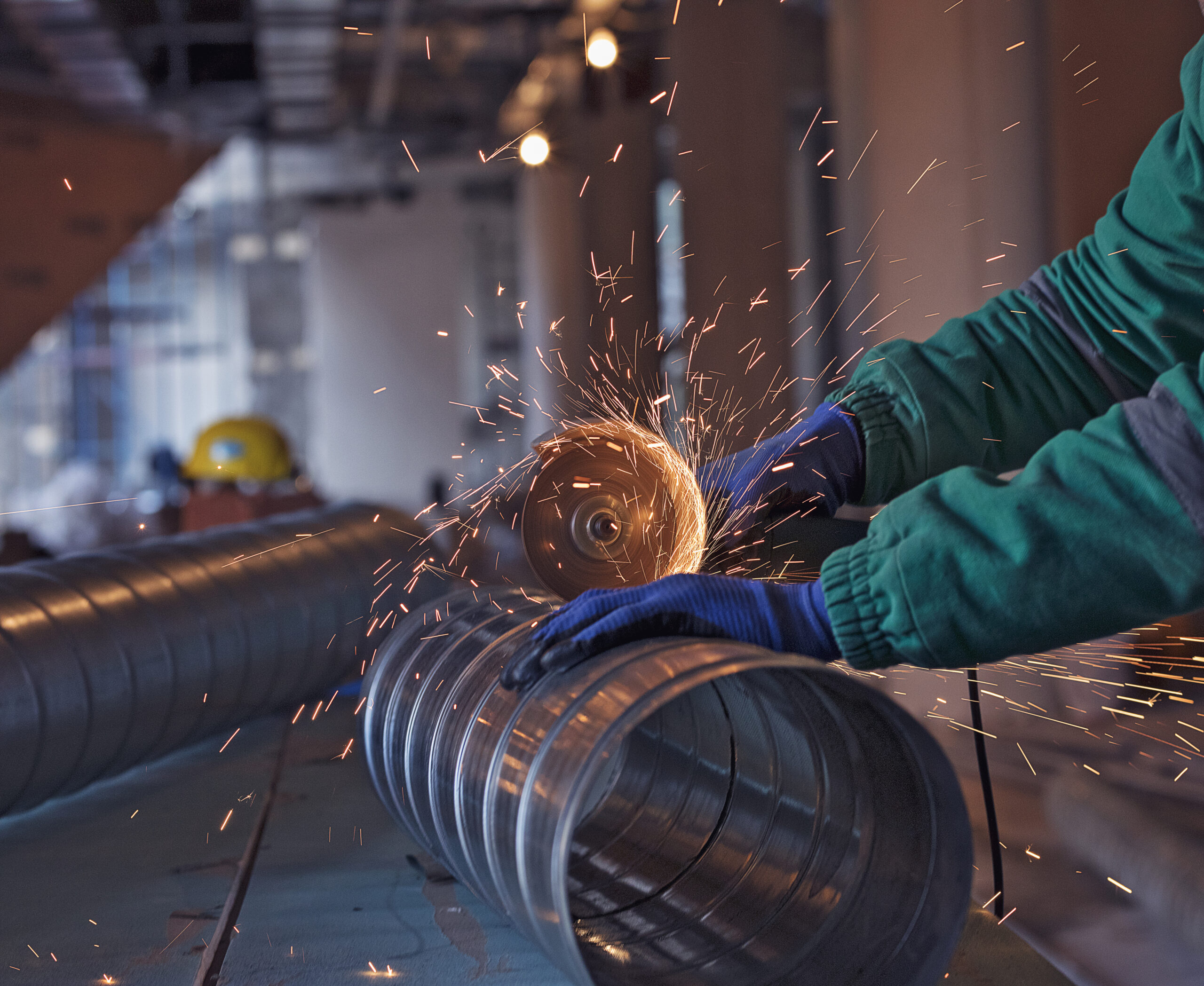 arc-welding-steel-construction-site